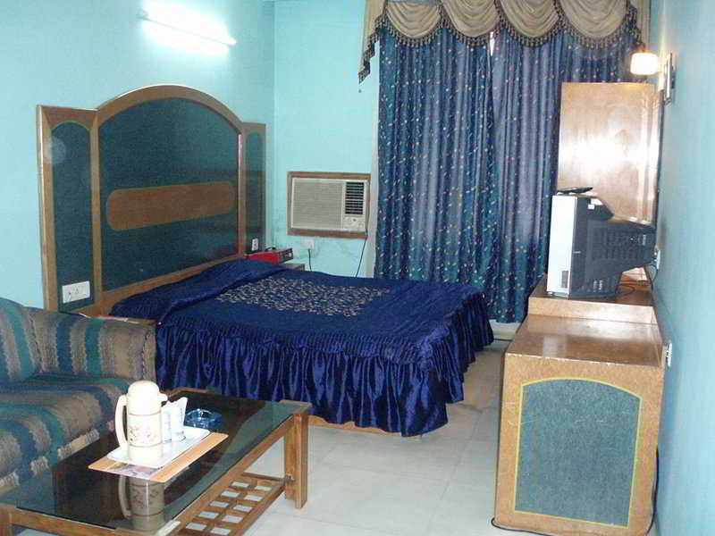 דלהי Fabhotel Ashu Palace Karol Bagh חדר תמונה