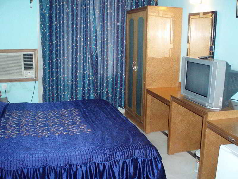 דלהי Fabhotel Ashu Palace Karol Bagh חדר תמונה